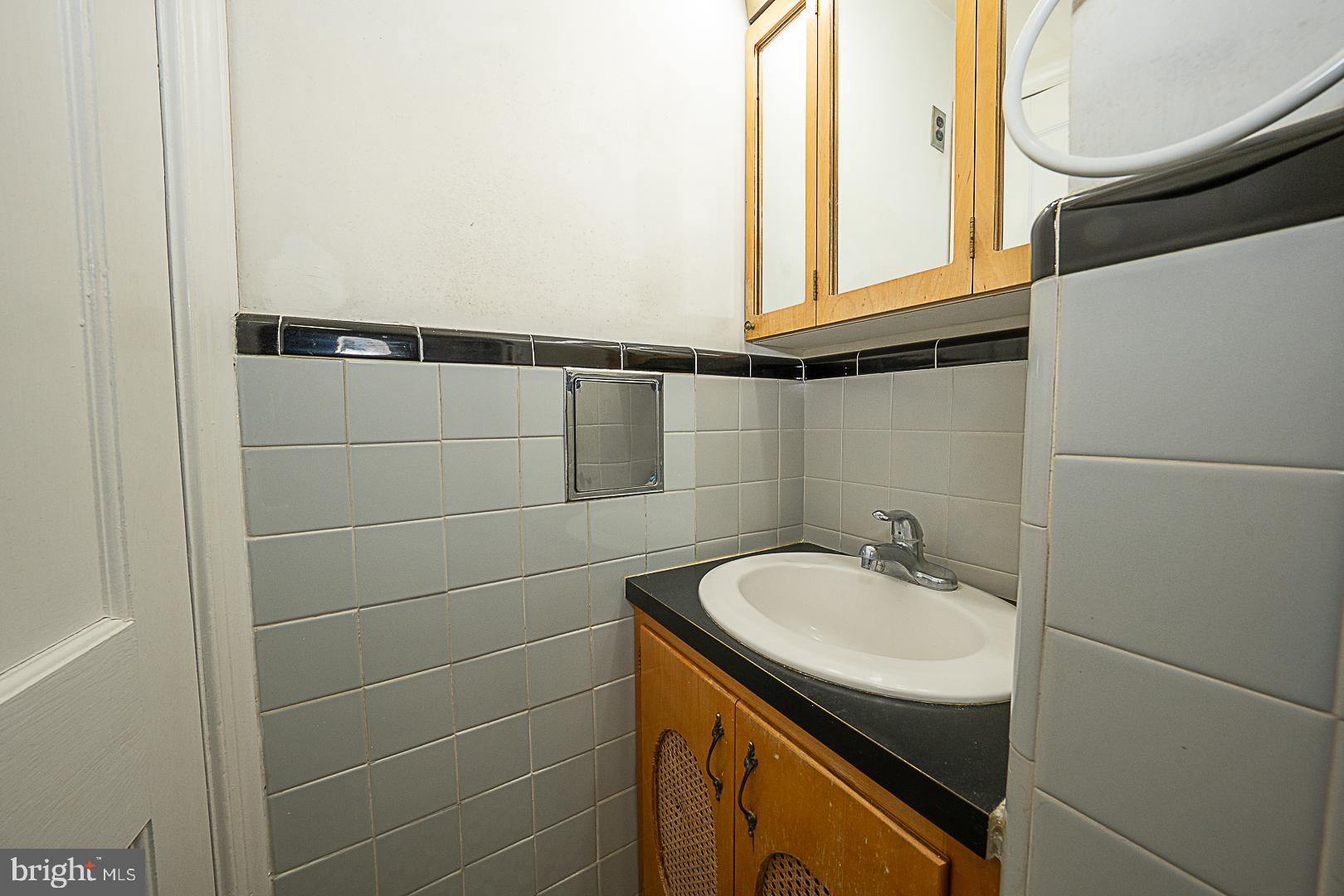 1504 Wynnewood Road Ardmore, PA 19003 - Photo 13 of 29
