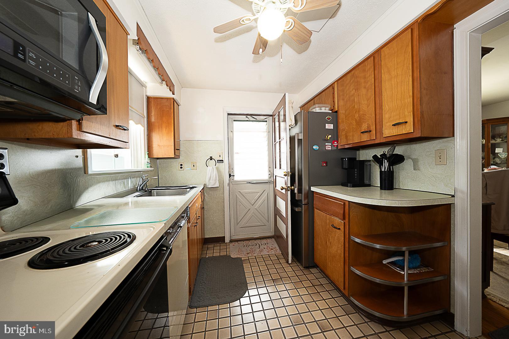 1504 Wynnewood Road Ardmore, PA 19003 - Photo 6 of 29