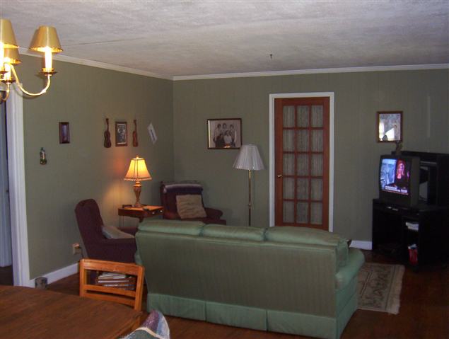 251 Hood Road Greenville, SC 29611 - Photo 2 of 8