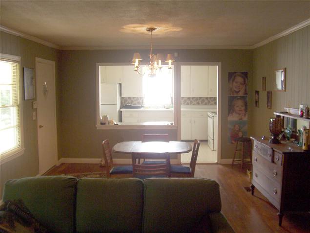 251 Hood Road Greenville, SC 29611 - Photo 3 of 8