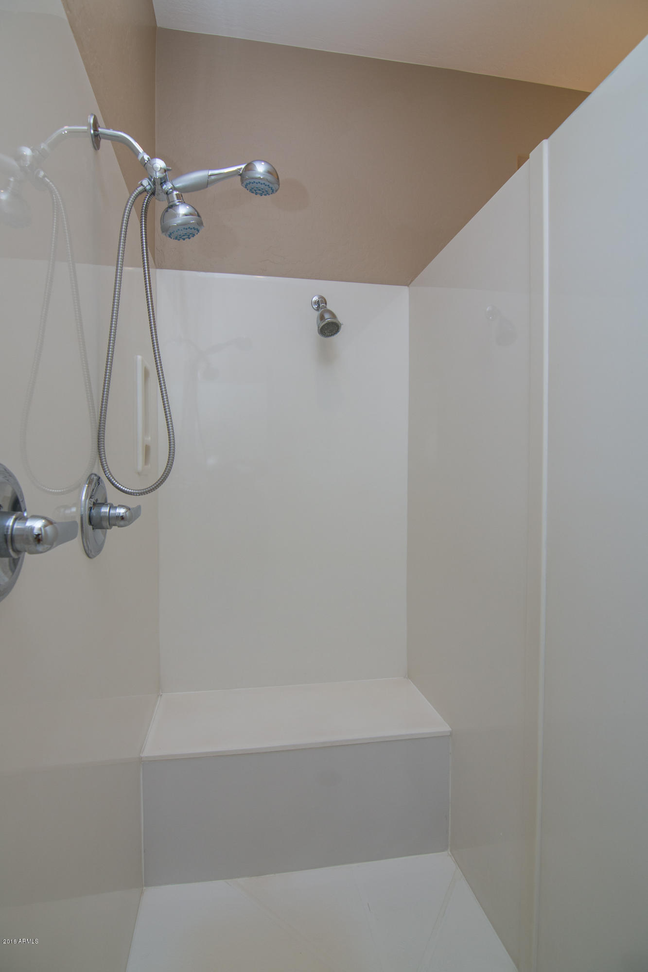 716 East Hopkins Road Gilbert, AZ 85295 - Photo 26 of 51 Master Shower