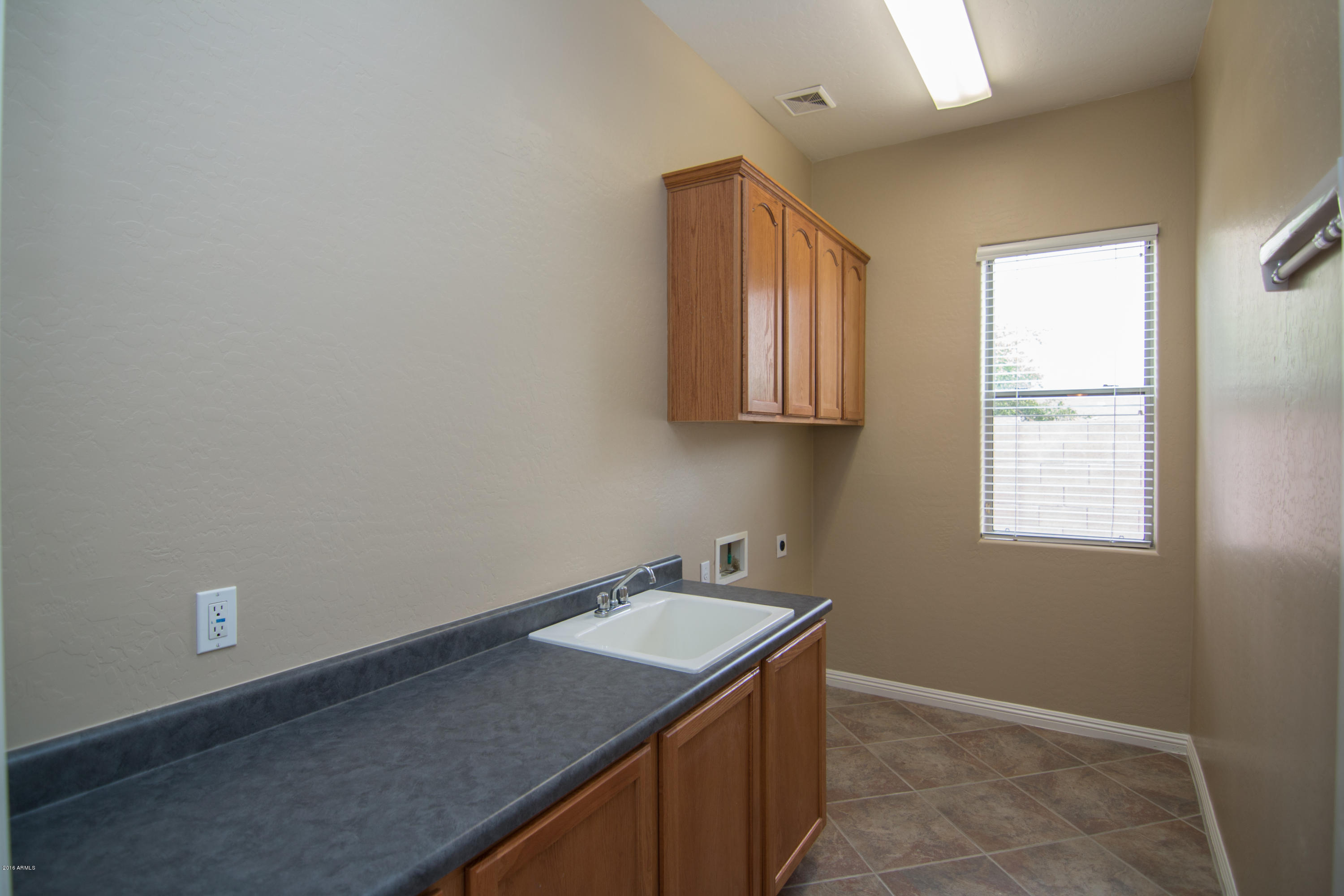 716 East Hopkins Road Gilbert, AZ 85295 - Photo 44 of 51 Laundry Room