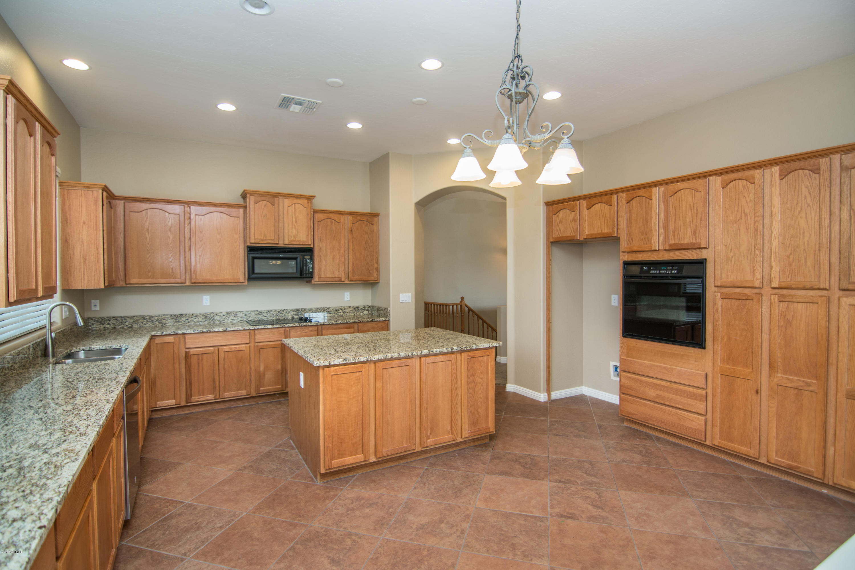 716 East Hopkins Road Gilbert, AZ 85295 - Photo 10 of 51 Kitchen