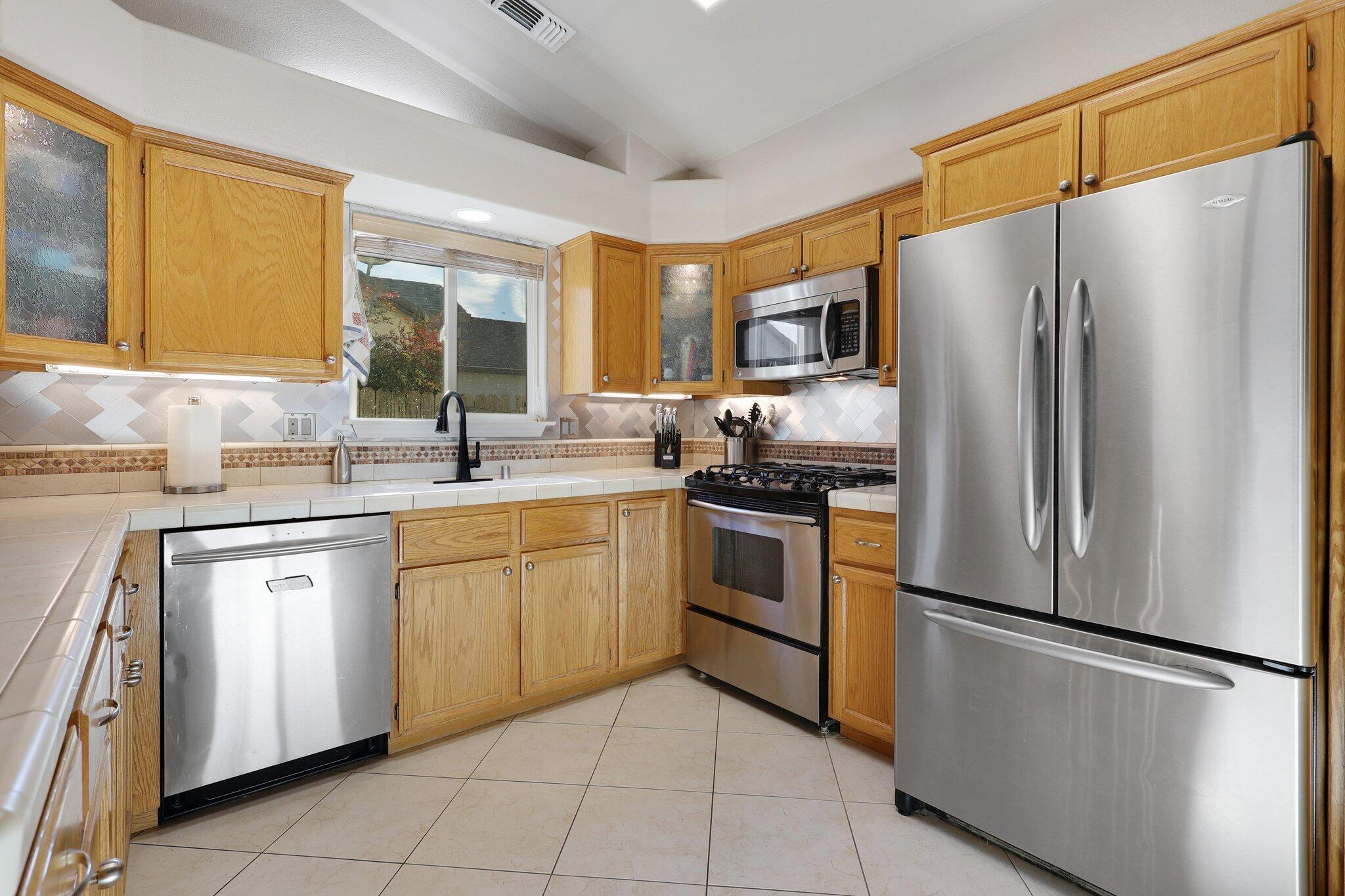 3375 Lawrence Road Redding, CA 96002 - Photo 11 of 46 27-web-or-mls-8Q0A0538