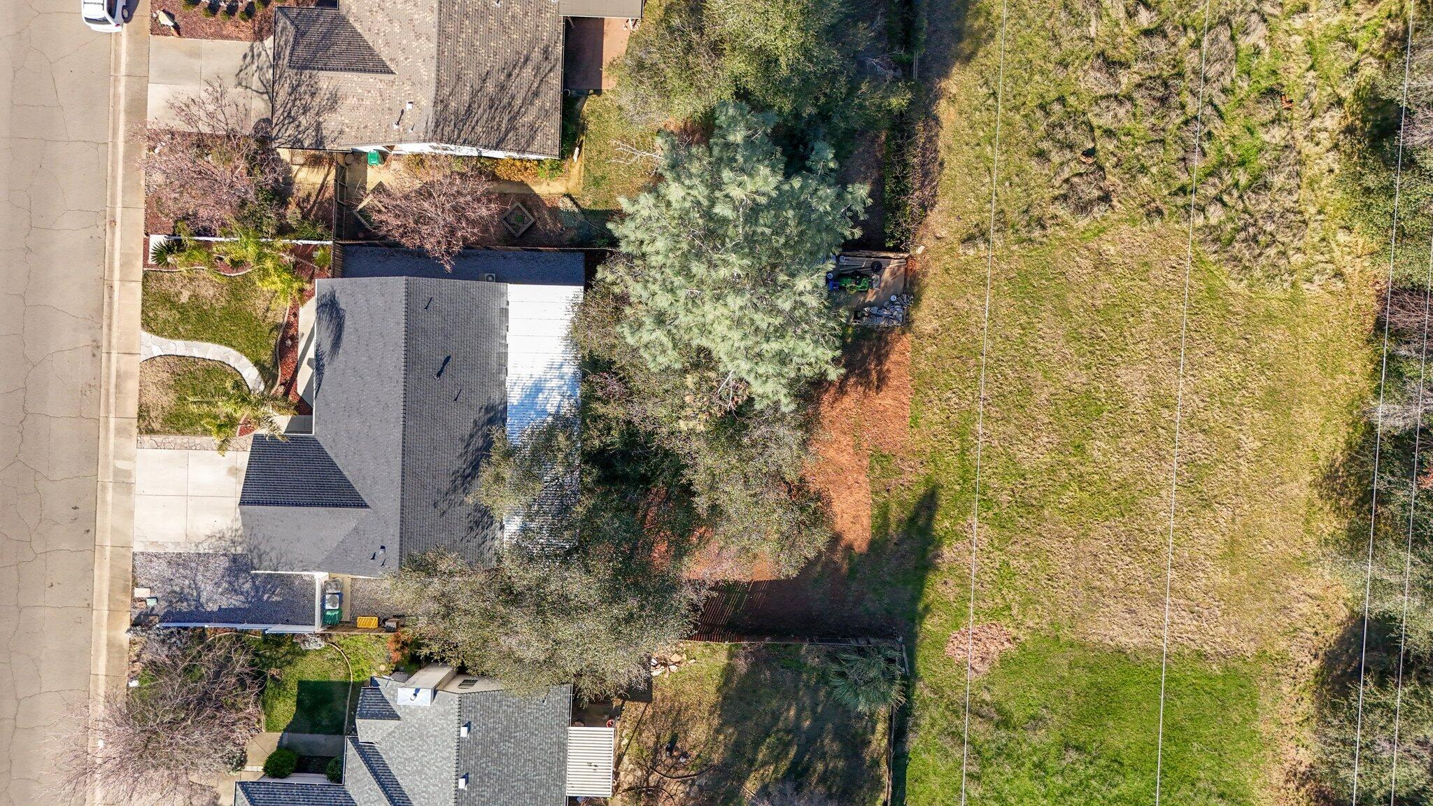 3375 Lawrence Road Redding, CA 96002 - Photo 23 of 46