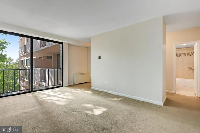 $350,000 | 4141 North Henderson Road, Unit 303, Arlington, VA 22203