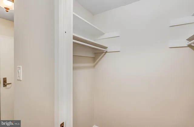 $350,000 | 4141 North Henderson Road, Unit 303, Arlington, VA 22203