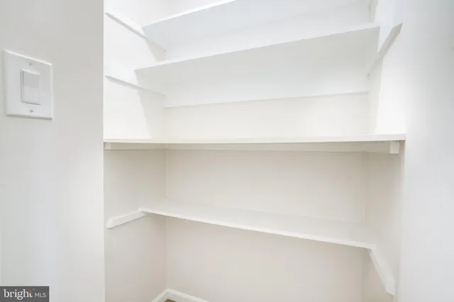 $350,000 | 4141 North Henderson Road, Unit 303, Arlington, VA 22203