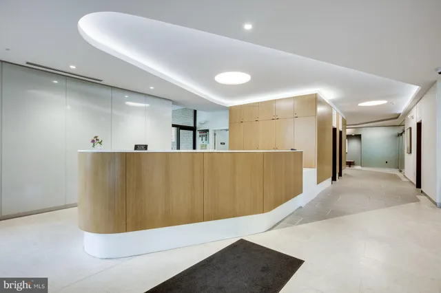 $350,000 | 4141 North Henderson Road, Unit 303, Arlington, VA 22203