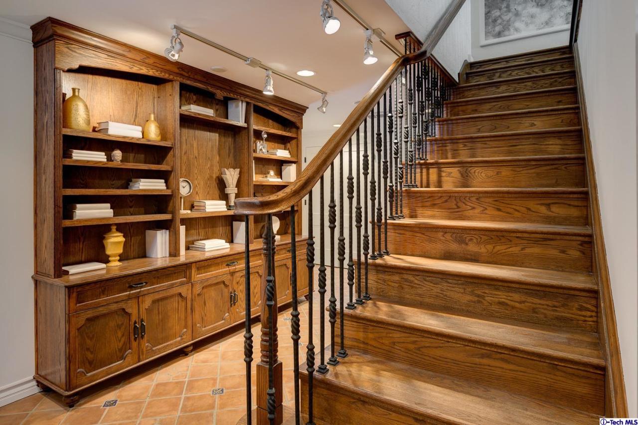 2388 North Altadena Drive Altadena, CA 91001 - Photo 14 of 32 Additional Photo