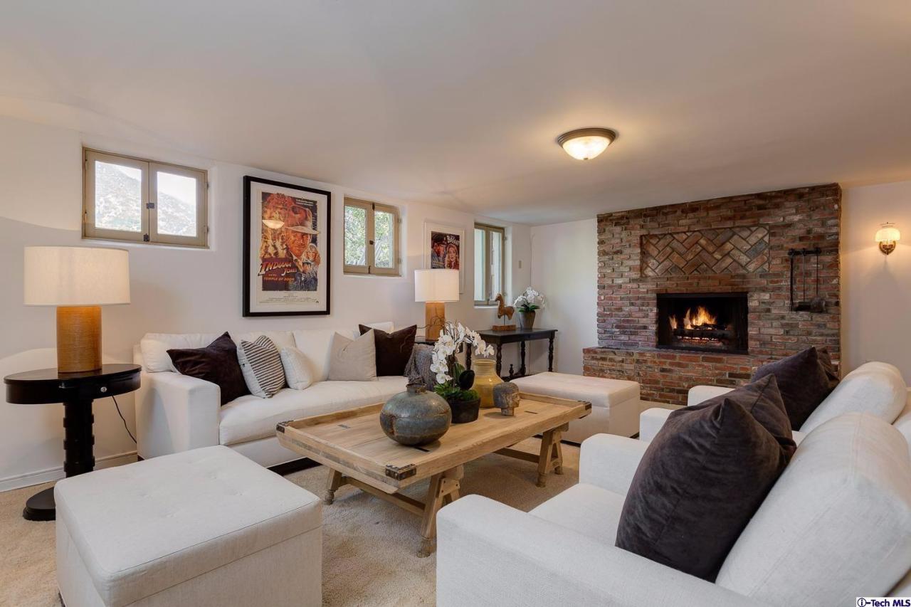 2388 North Altadena Drive Altadena, CA 91001 - Photo 15 of 32 Additional Photo