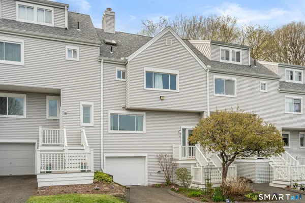 $419,900 | 45 Country Place, Unit 45, Shelton, CT 06484