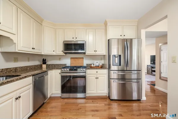 $419,900 | 45 Country Place, Unit 45, Shelton, CT 06484