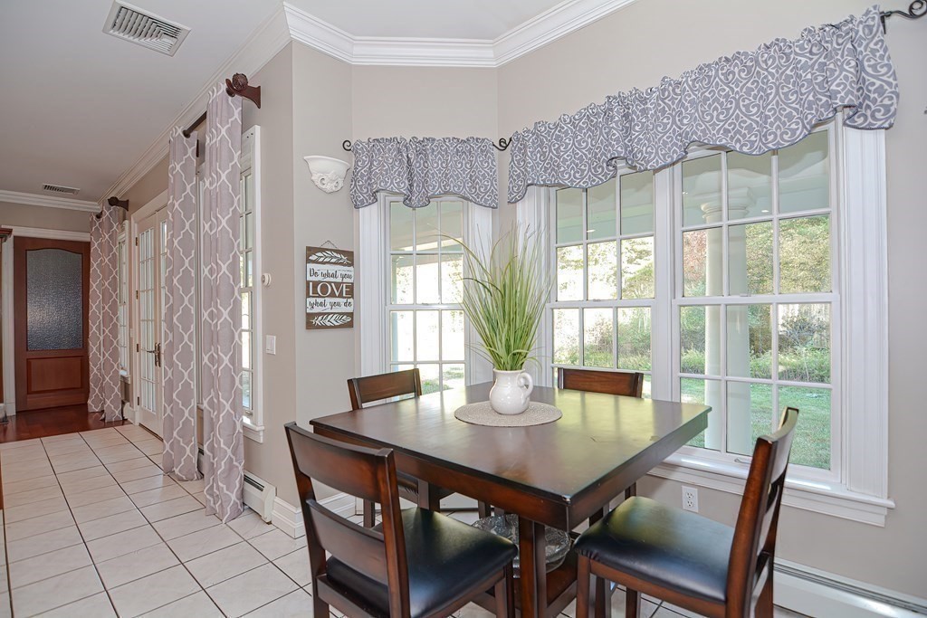 676 Old County Road Westport, MA 02790 - Photo 13 of 25 Gallery Image 13