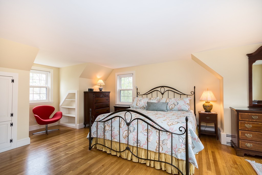 16 Pilgrim Road Hingham, MA 02043 - Photo 18 of 28 Gallery Image 18