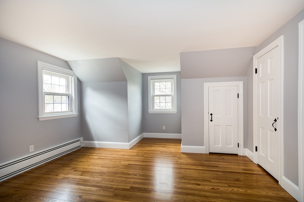 16 Pilgrim Road Hingham, MA 02043 - Photo 20 of 28 Gallery Image 20