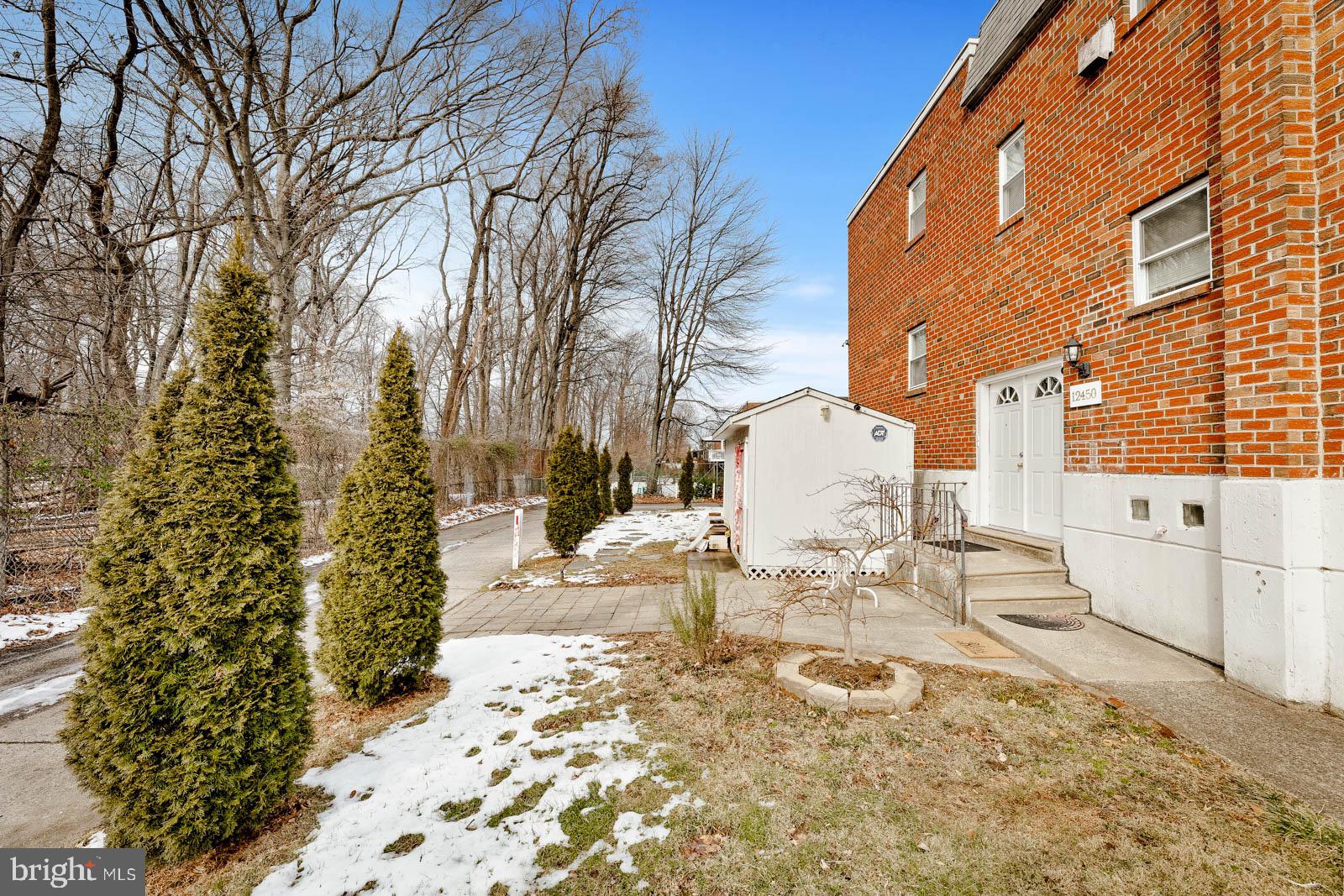 12450 Knights Road, Unit 2 Philadelphia, PA 19154 - Photo 4 of 43 a view of a outdoor space