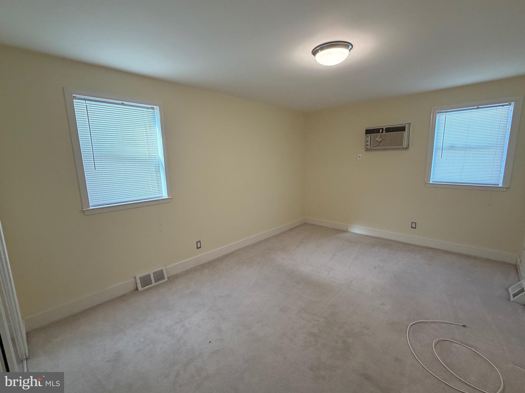 12450 Knights Road, Unit 2 Philadelphia, PA 19154 - Photo 9 of 13 main bed