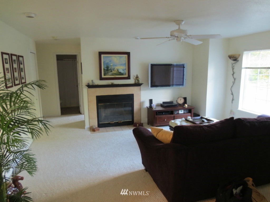 11624 Wicks Lake Road Southwest Port Orchard, WA 98367 - Photo 2 of 15 Gallery Image 2