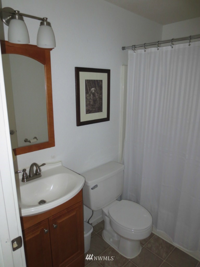 11624 Wicks Lake Road Southwest Port Orchard, WA 98367 - Photo 11 of 15 Gallery Image 11