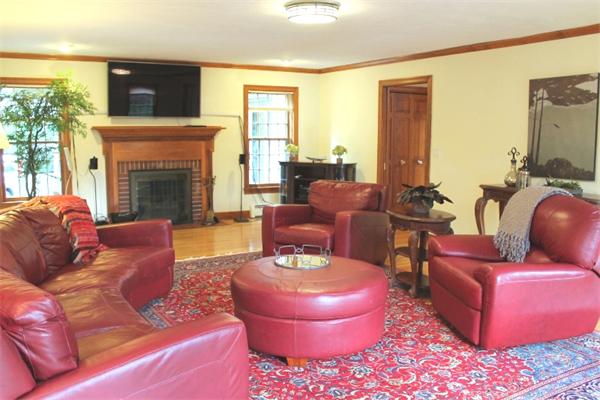 41 Walnut Street Lexington, MA 02421 - Photo 5 of 30 Gallery Image 5