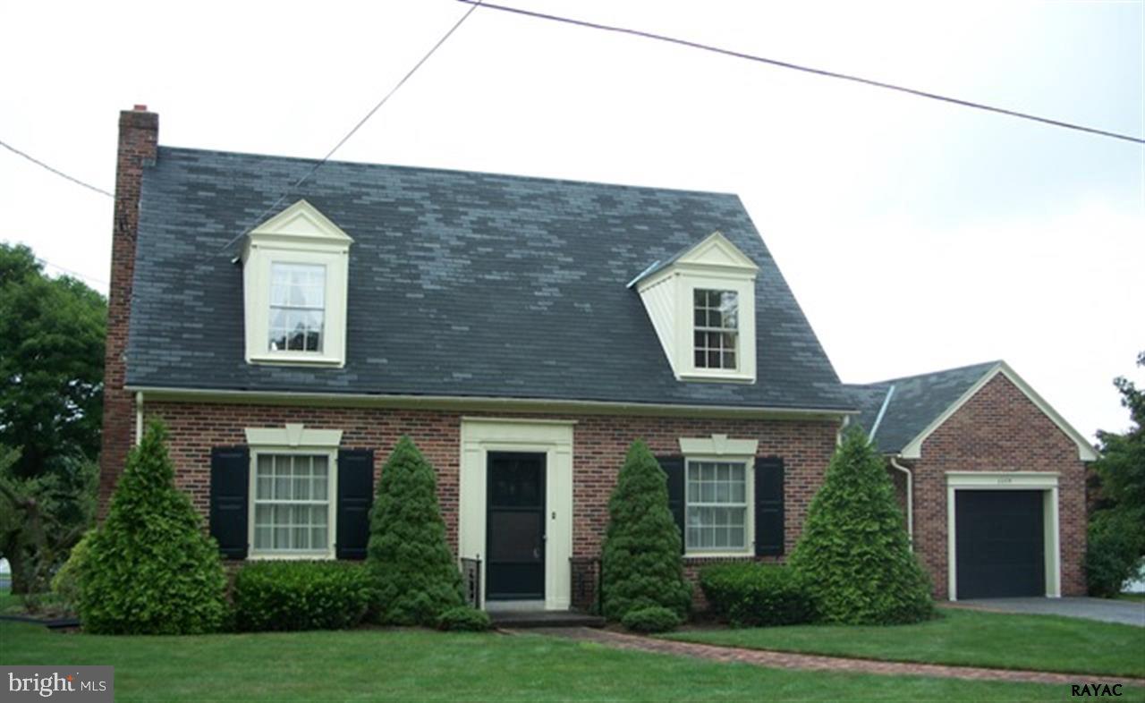 2239 Linden Road York, PA 17408 - Photo 1 of 35 Gallery Image 1