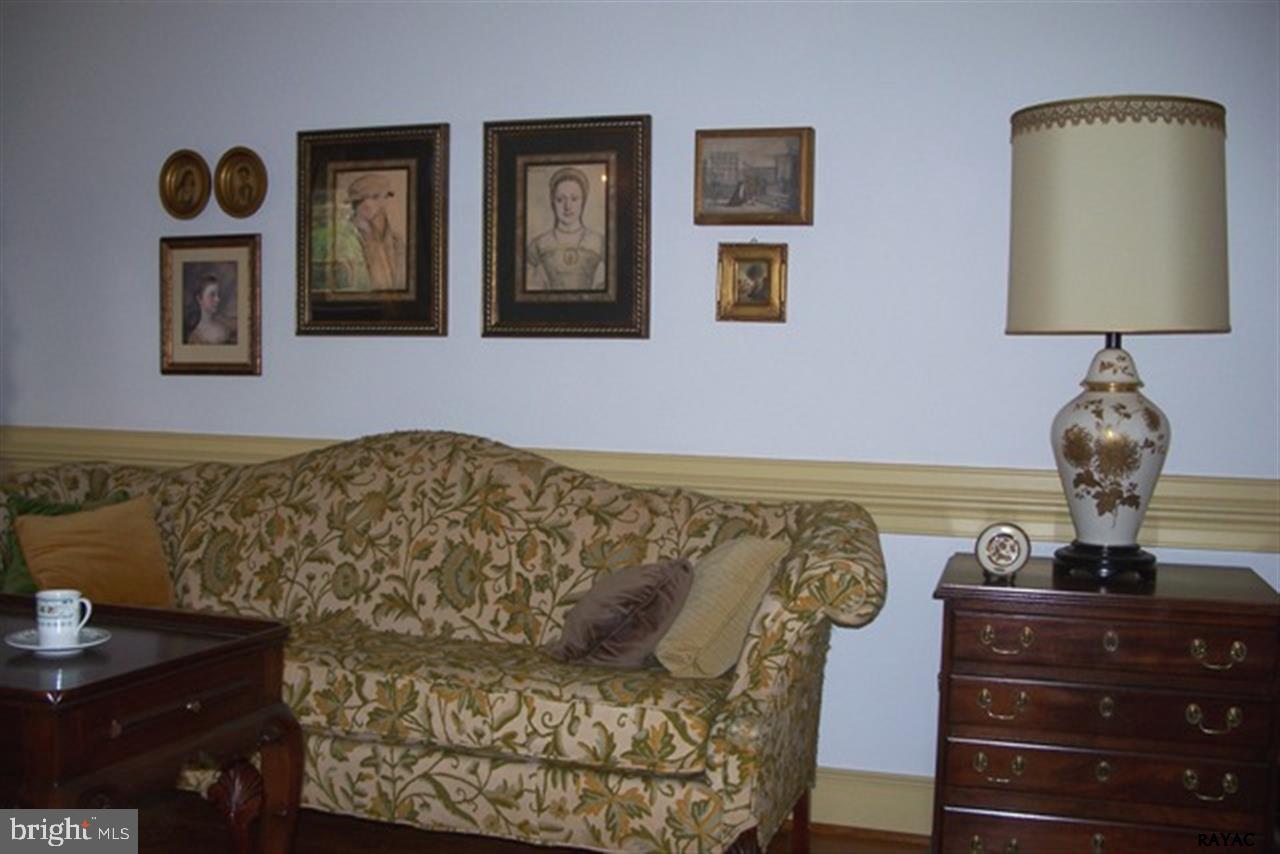 2239 Linden Road York, PA 17408 - Photo 6 of 35 Gallery Image 6