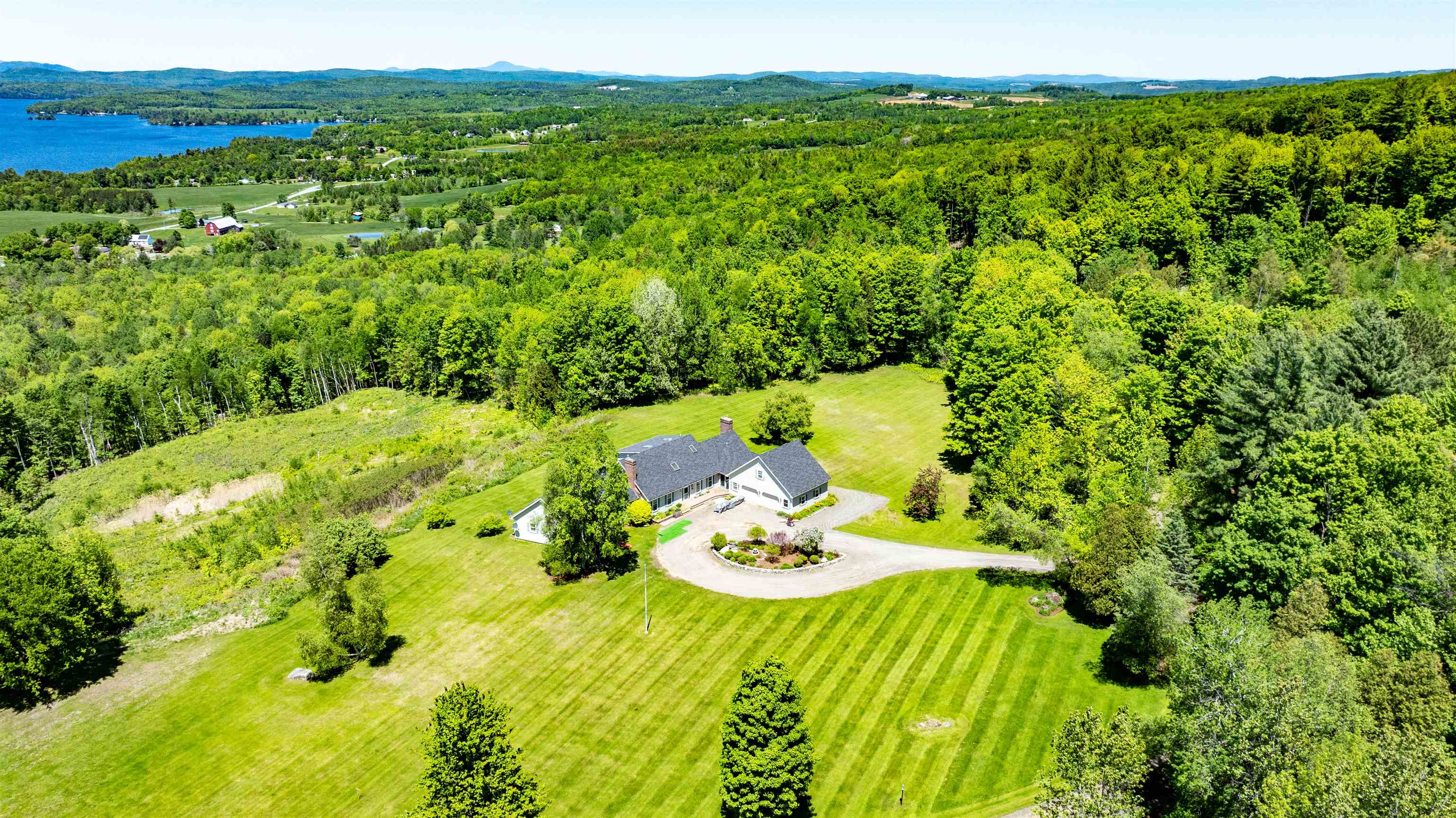 535 Willey Road Derby, VT 05855 - Photo 3 of 10