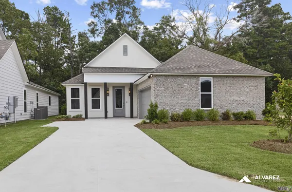 $375,990 | 25287 Burlington Drive, Denham Springs, LA 70726
