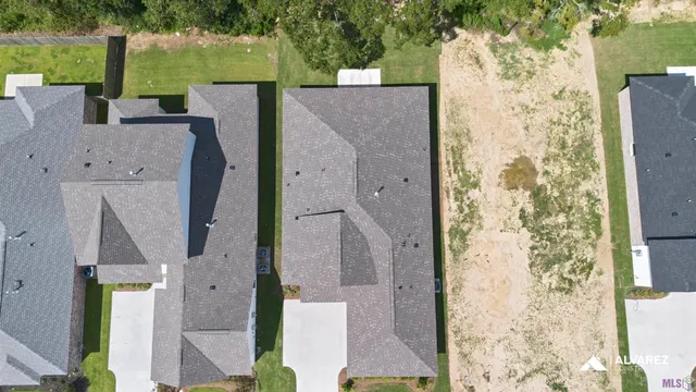 $375,990 | 25287 Burlington Drive, Denham Springs, LA 70726