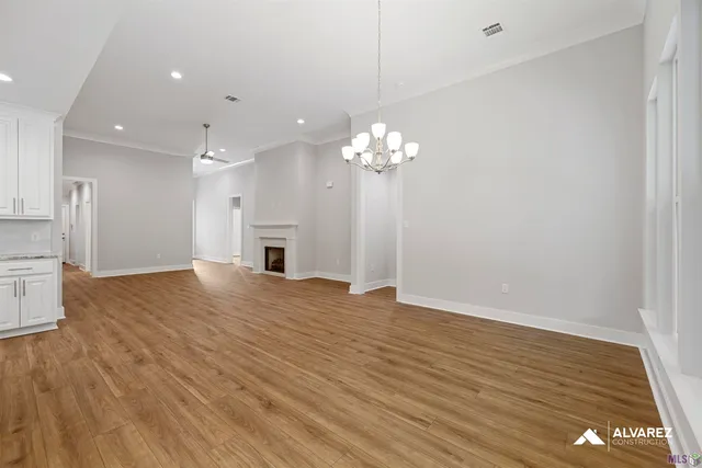 $375,990 | 25287 Burlington Drive, Denham Springs, LA 70726