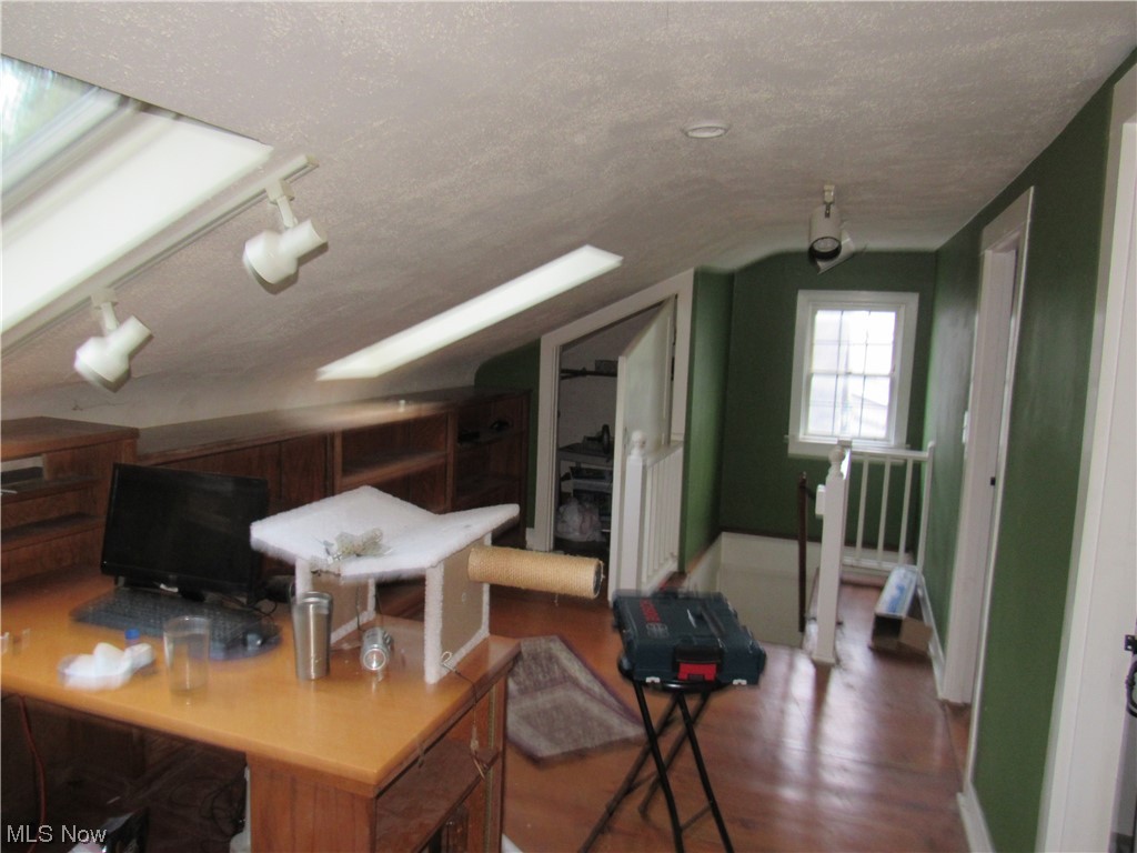 9895 Ravenna Road Chardon, OH 44024 - Photo 18 of 30