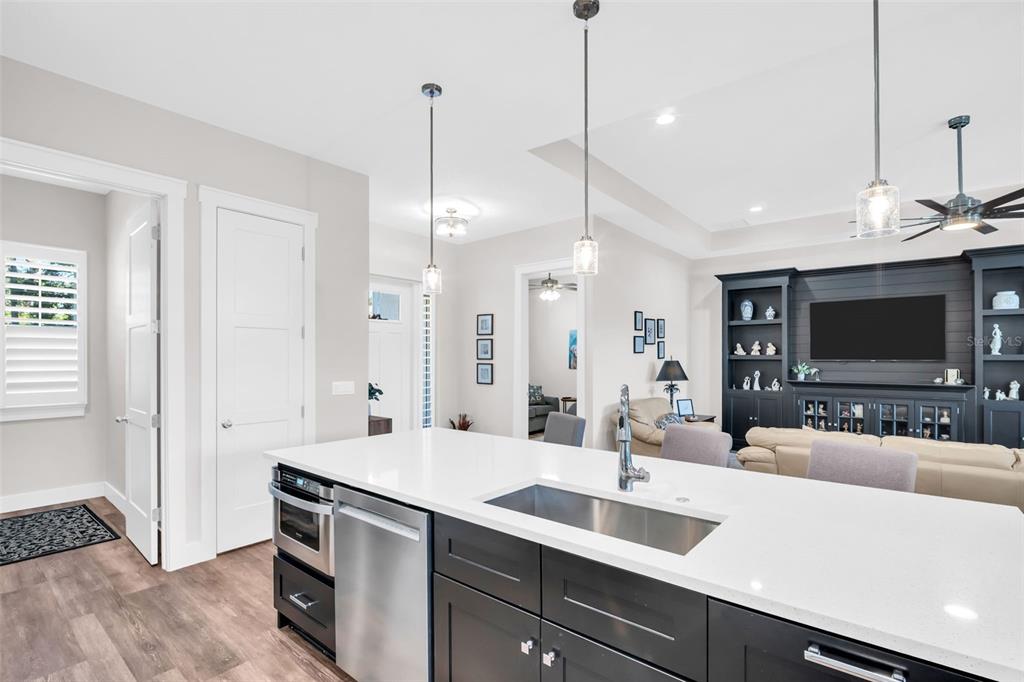 9840 West Bay Street Seminole, FL 33776 - Photo 16 of 75