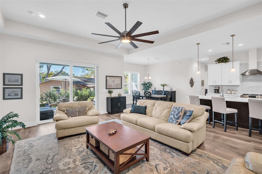 9840 West Bay Street Seminole, FL 33776 - Photo 4 of 75