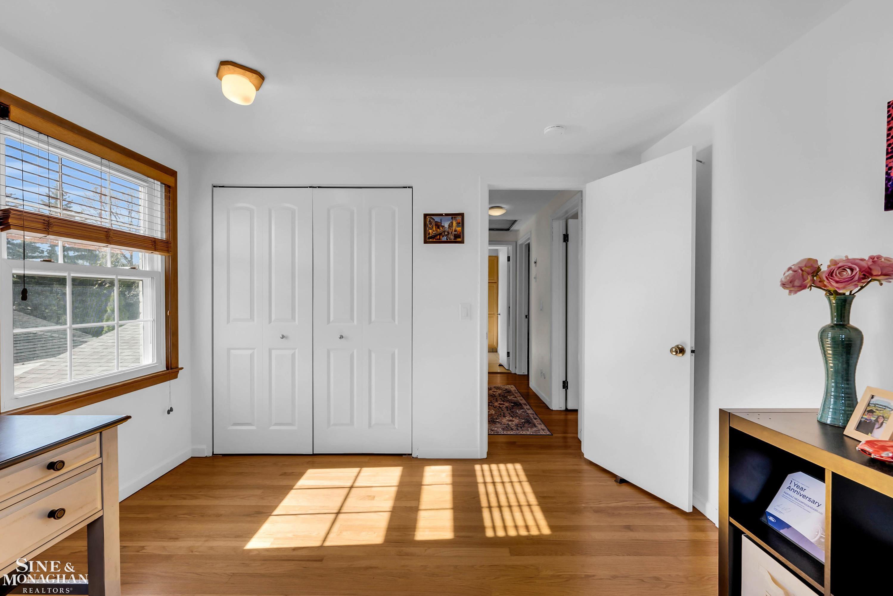 347 Ridgemont Road Grosse Pointe, MI 48236 - Photo 26 of 77 50139299-618ad665-522b-458e-a402-a532367a085f.JPG
