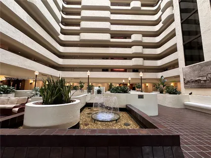 $630,000 | 600 Biltmore Way, Unit 318, Coral Gables, FL 33134