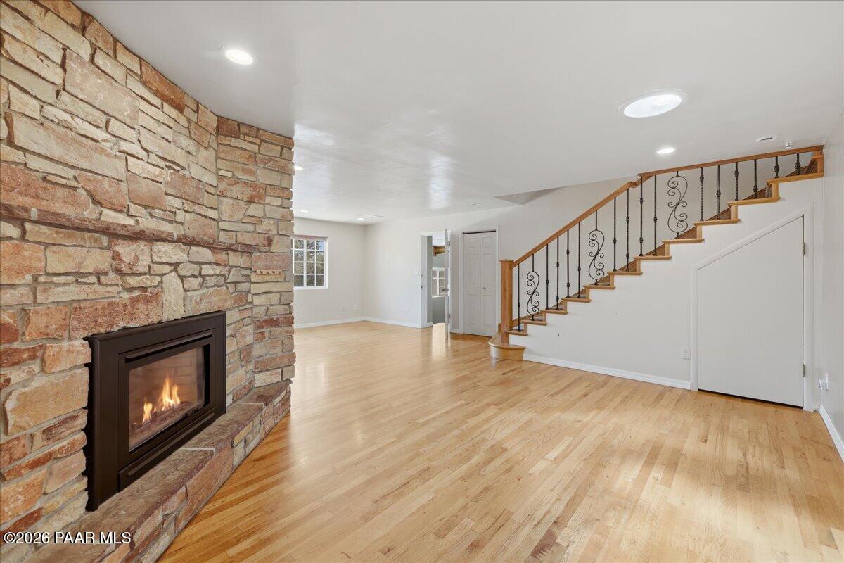 10-Living Room