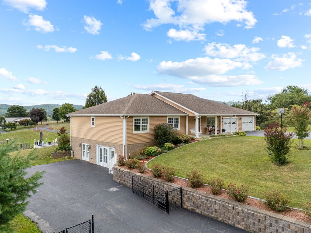 409 Whispering Pines Road Max Meadows, VA 24360 - Photo 80 of 100 Gallery Image 80
