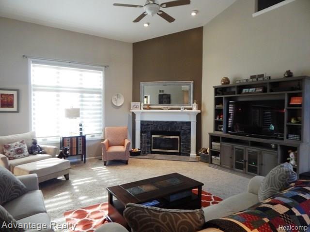 52202 Boland Road New Baltimore, MI 48047 - Photo 6 of 35 DSCN8000.JPG