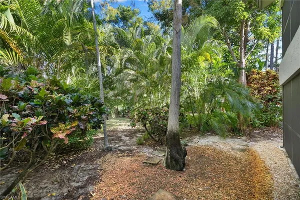 $319,000 | 1828 Kings Lake Boulevard, Unit 103, Naples, FL 34112