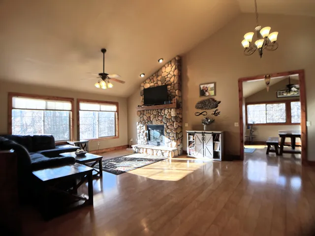 $625,900 | 29631 Percheron Drive, Breezy Point, MN 56472