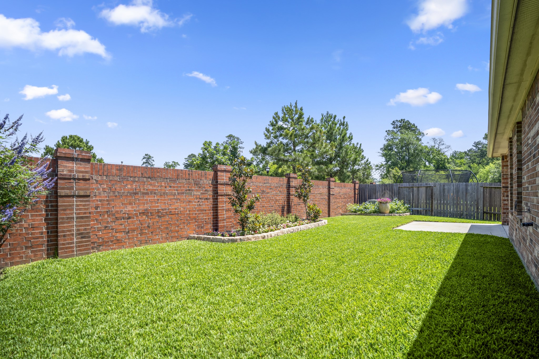 5522 Glenfield Spring Lane Spring, TX 77389 - Photo 37 of 46 This is not one to wait on...Time to make it yours!