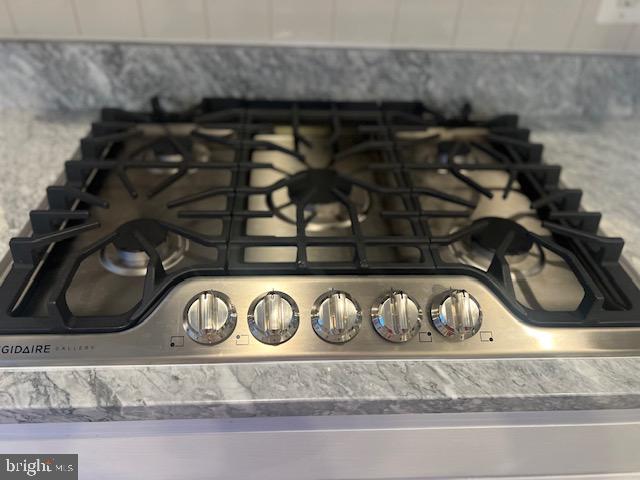 3135 Floating Leaf Lane Waldorf, MD 20603 - Photo 13 of 100 Stainless Steel Stove Top