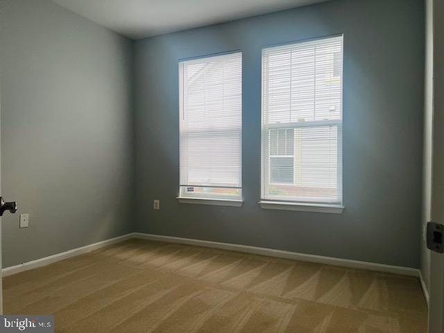 3135 Floating Leaf Lane Waldorf, MD 20603 - Photo 44 of 100 an empty room with a window