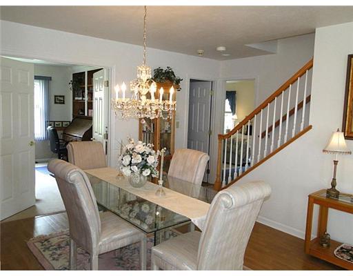 100 Ohare Road Canonsburg, PA 15317 - Photo 5 of 18 Dining Room.