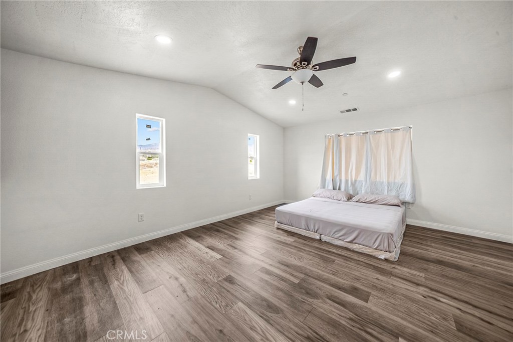 9570 Mescalero Road Phelan, CA 92371 - Photo 18 of 26 Gallery Image 18