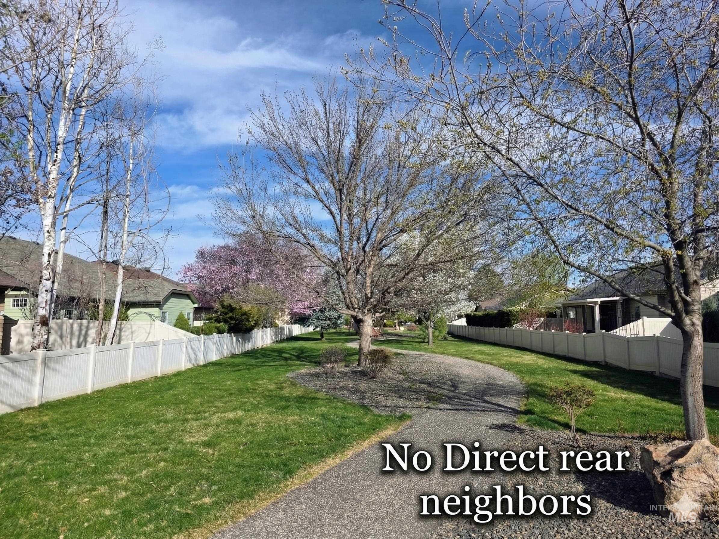 727 West Sedgewick Street Meridian, ID 83646 - Photo 26 of 30 View of yard featuring a residential view