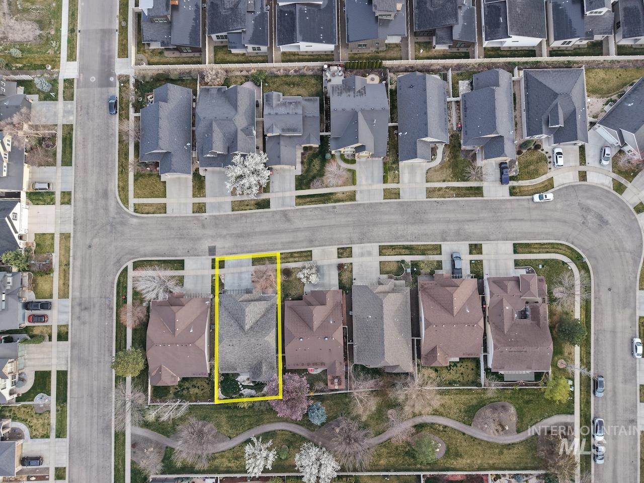 727 West Sedgewick Street Meridian, ID 83646 - Photo 28 of 30 Aerial view of residential area featuring property parcel outlined