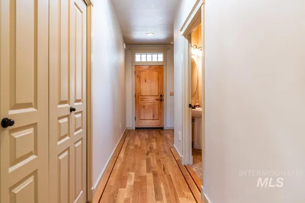 $458,900 | 727 West Sedgewick Street, Meridian, ID 83646