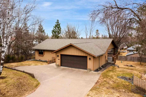 $500,500 | 9232 Lawn Street, Proctor, MN 55810